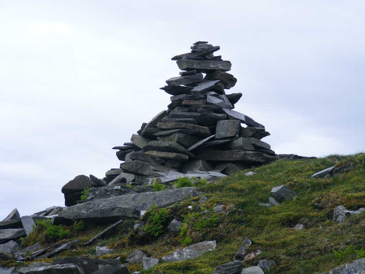 The summit cairn on Lingmoor Fell